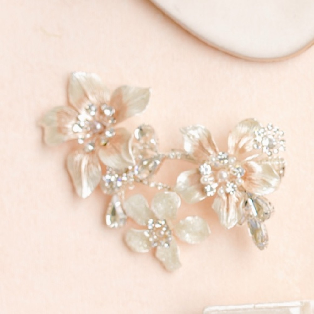 Bridal Hair Clip - Picture 2 of 6